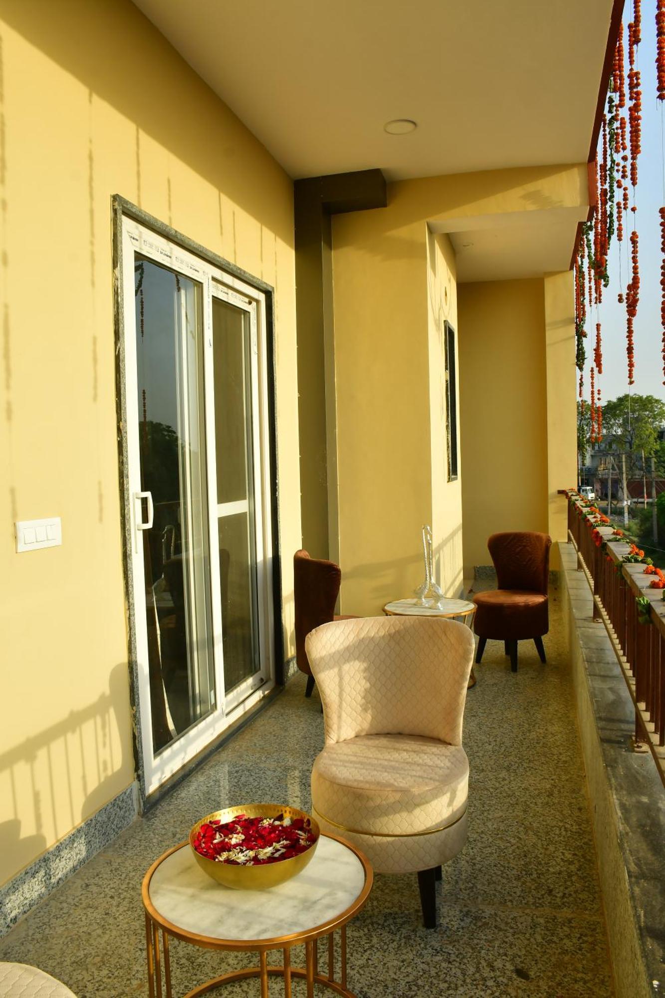 Sadabahar Regency Hotel Bahora Ngoại thất bức ảnh
